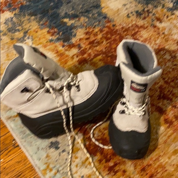 Boots - Picture 2 of 3